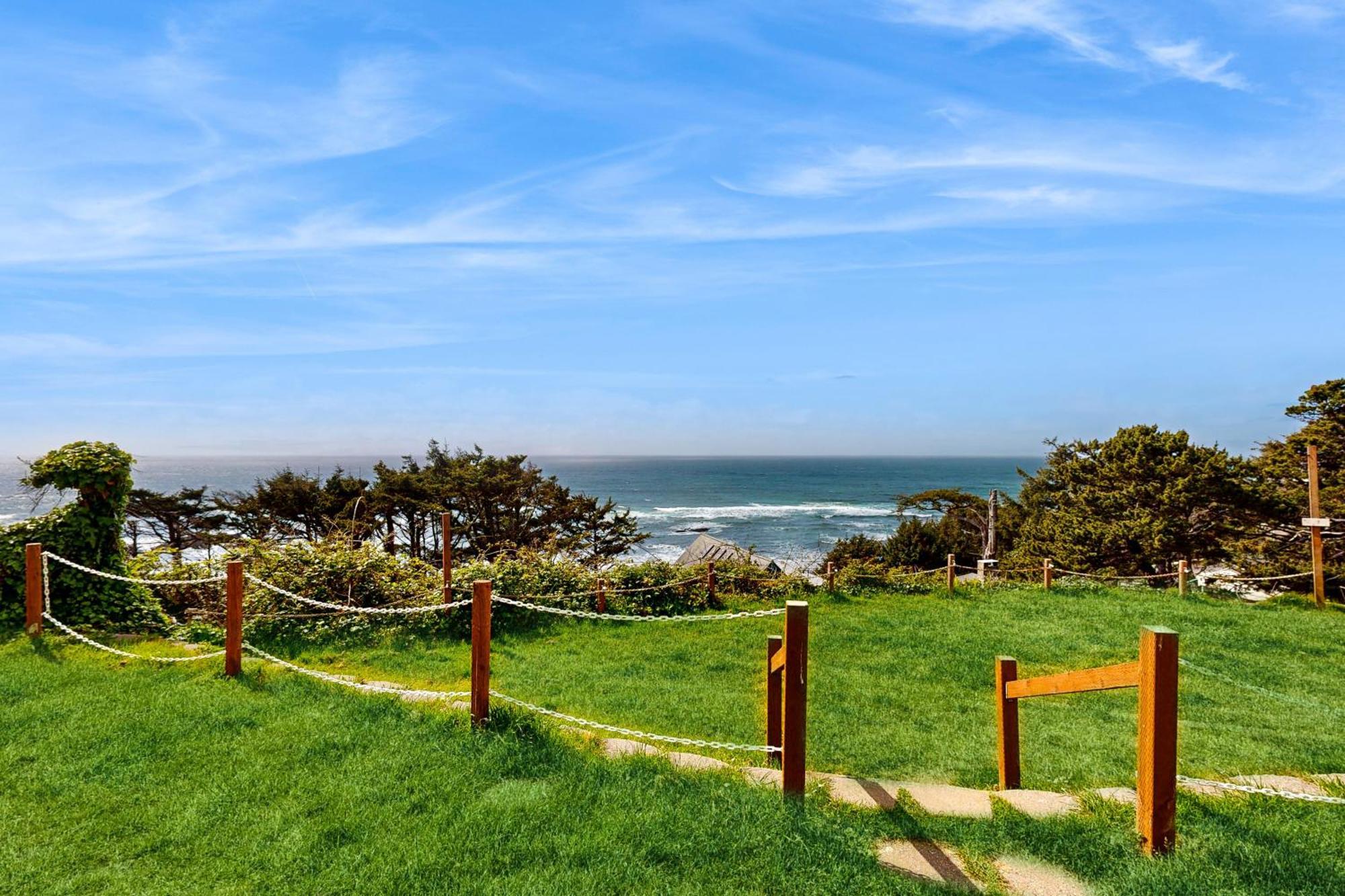 The Whale At Sandstone Point Lägenhet Lincoln City Rum bild